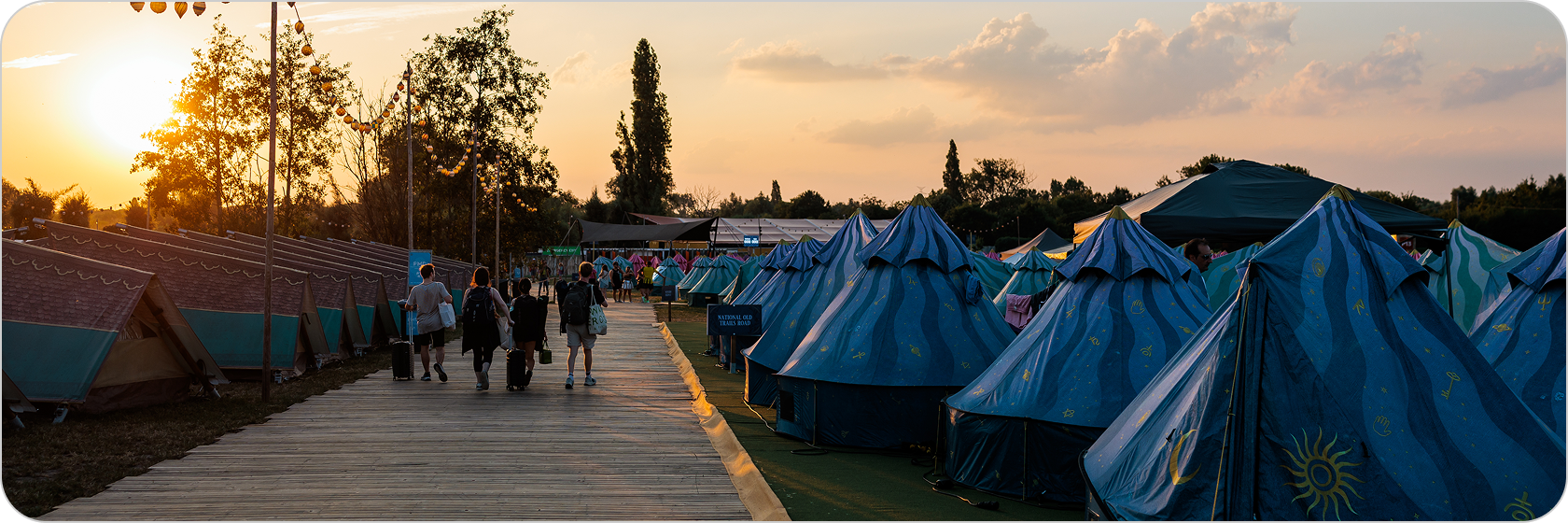 Ubytování ve stanech DreamVille